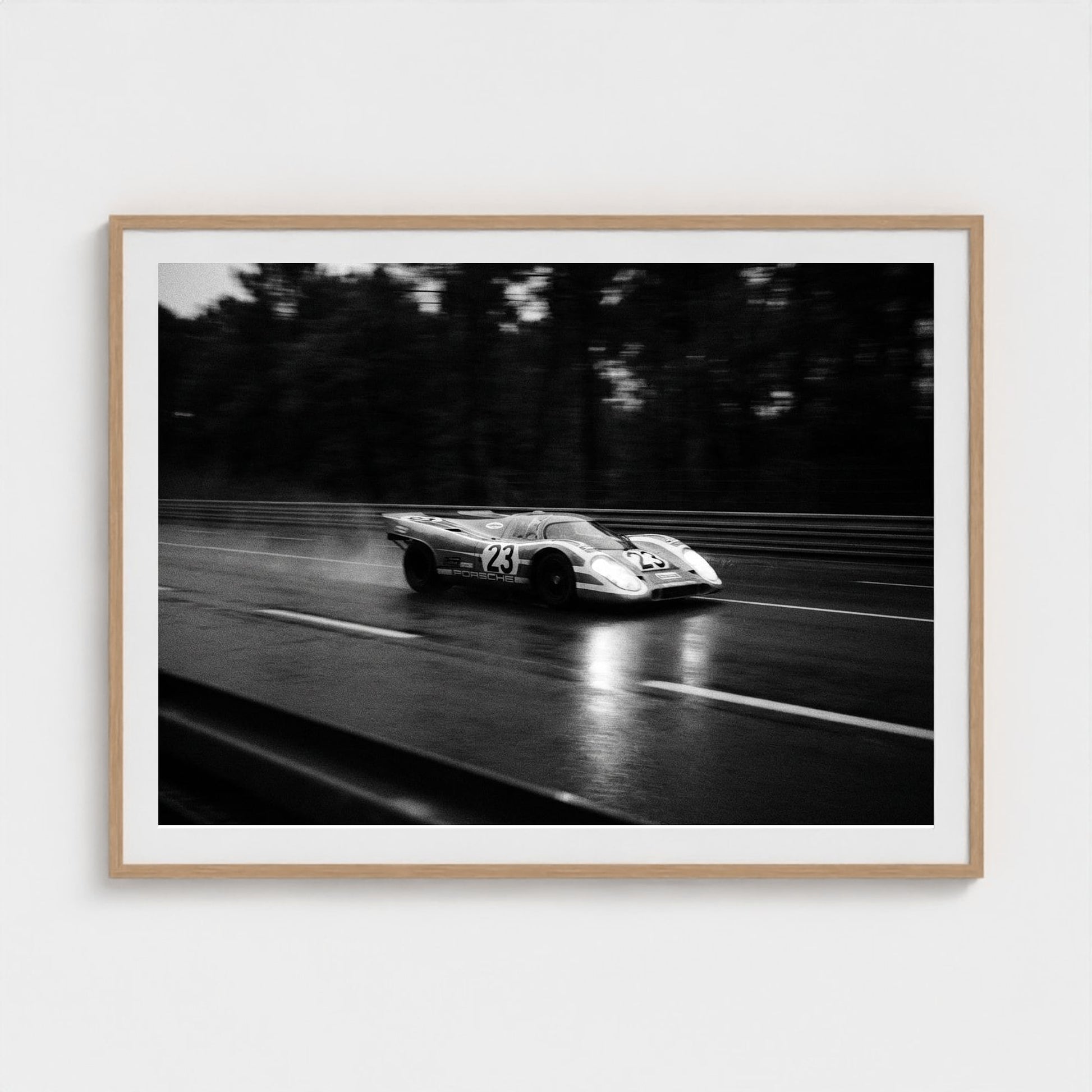 bw-le-mans-night 48x36-natural frame frame