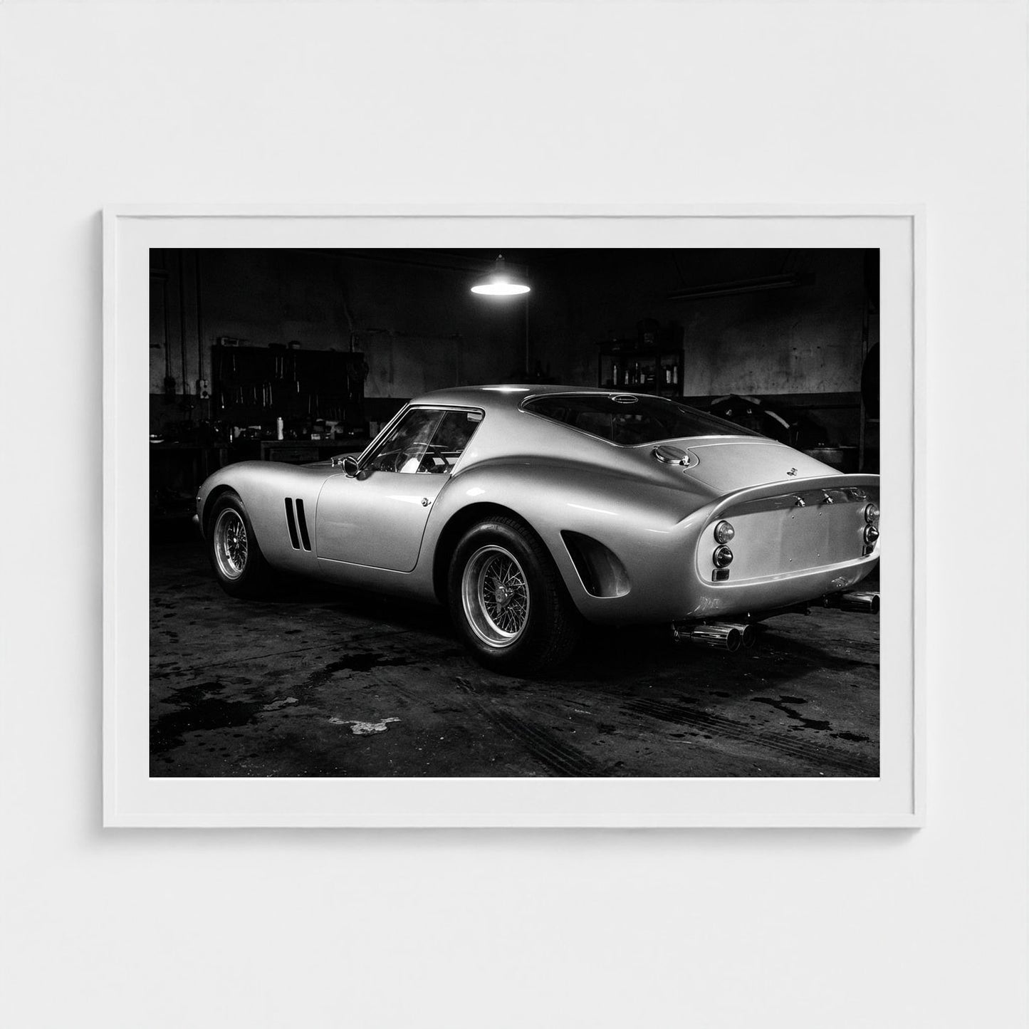 pit-lane 48x36-white frame frame