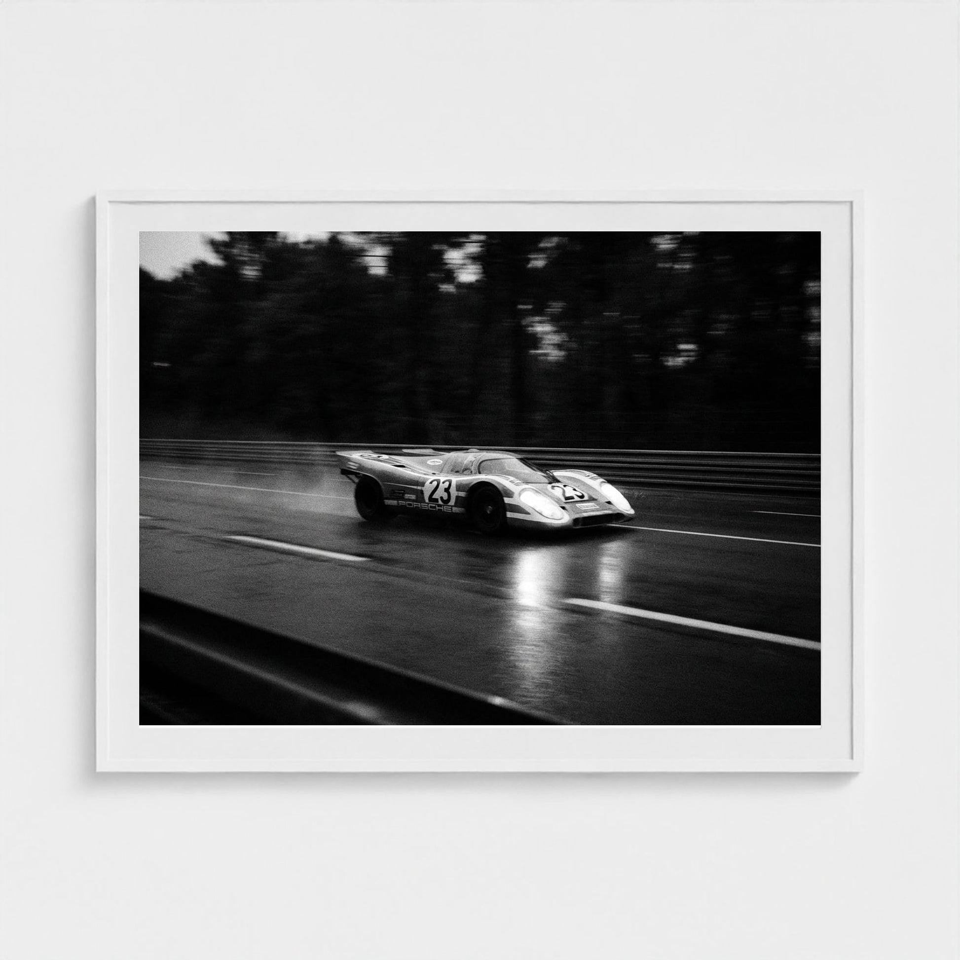 bw-le-mans-night 48x36-white frame frame