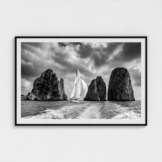 bw-capri-yacht 60x40-black frame frame
