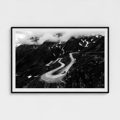 mountain-pass 60x40-black frame frame