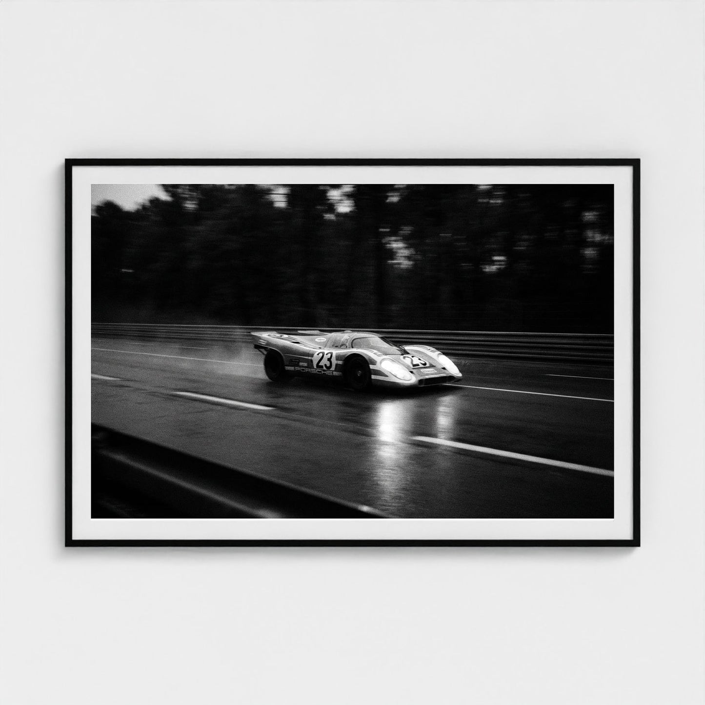 bw-le-mans-night 60x40-black frame frame