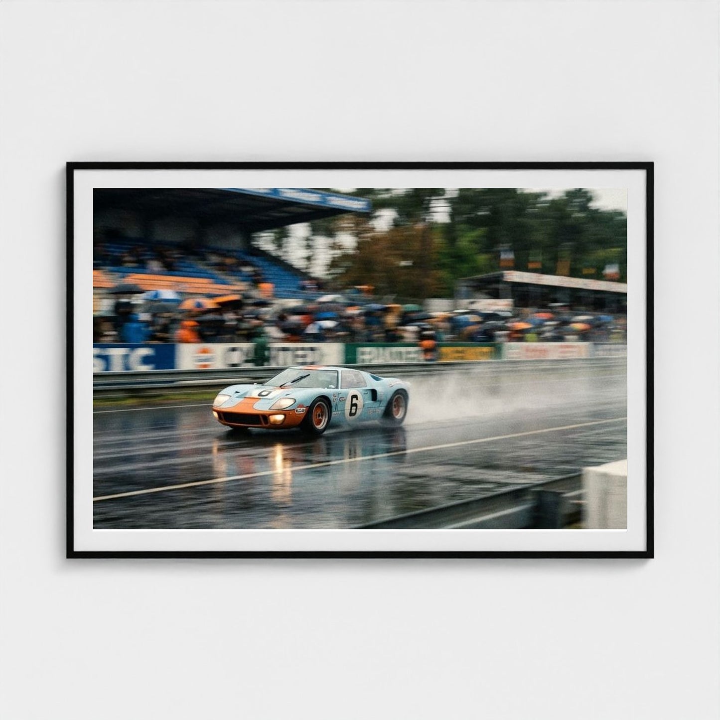le-mans-blur 60x40-black frame frame