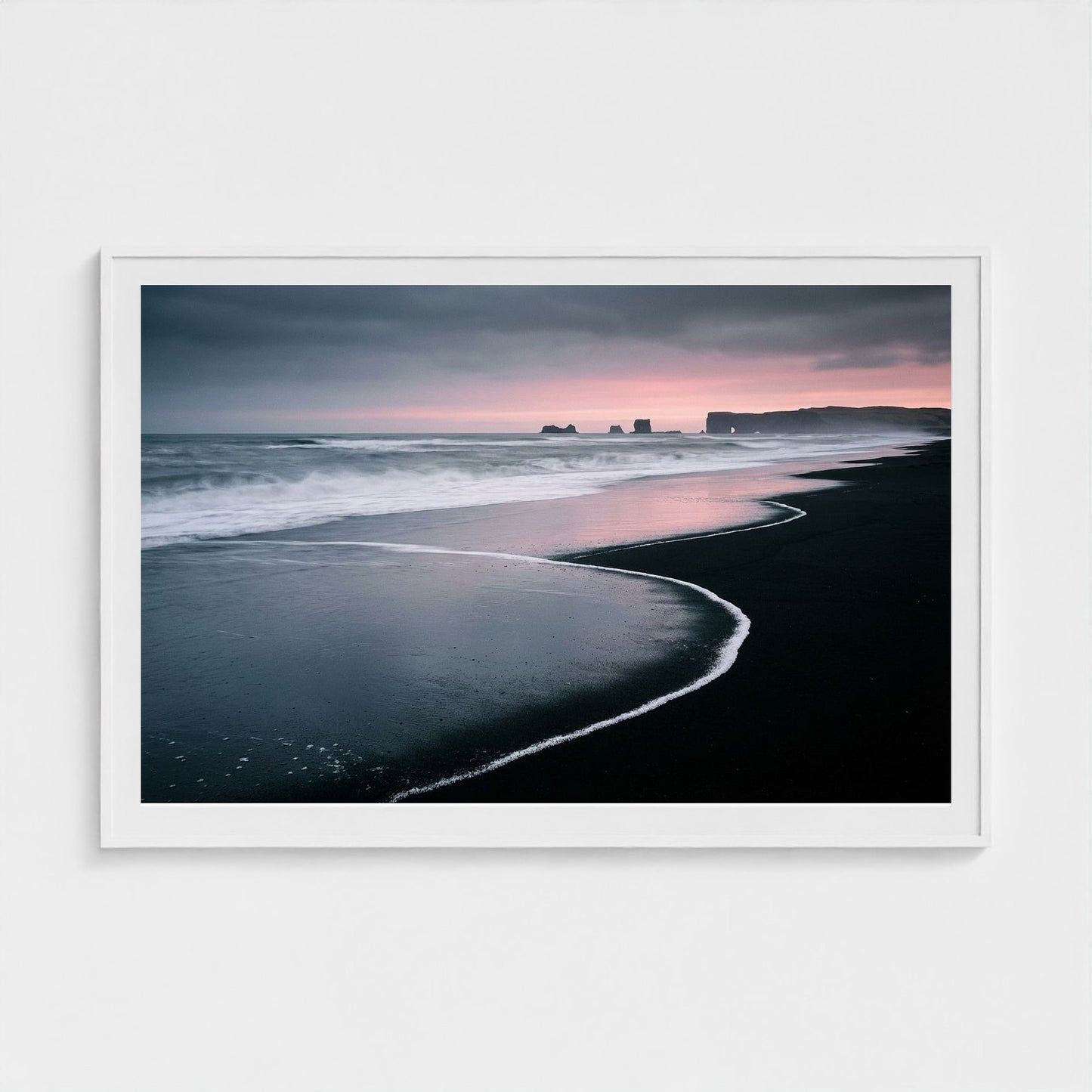 black-shores-dawn 60x40-white frame frame