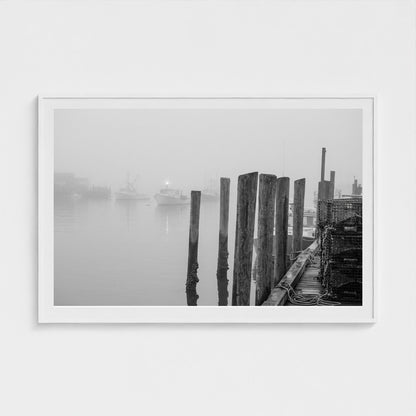 harbor-fog 60x40-white frame frame
