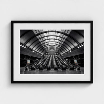london-canary-wharf-tube 24x18 black frame