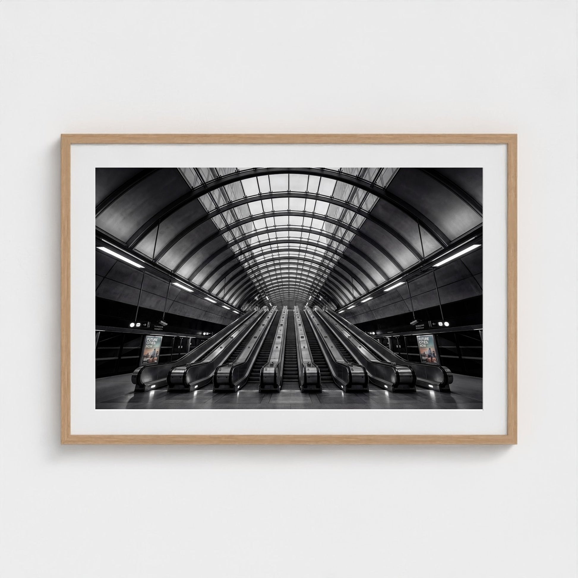 london-canary-wharf-tube 36x24 natural frame