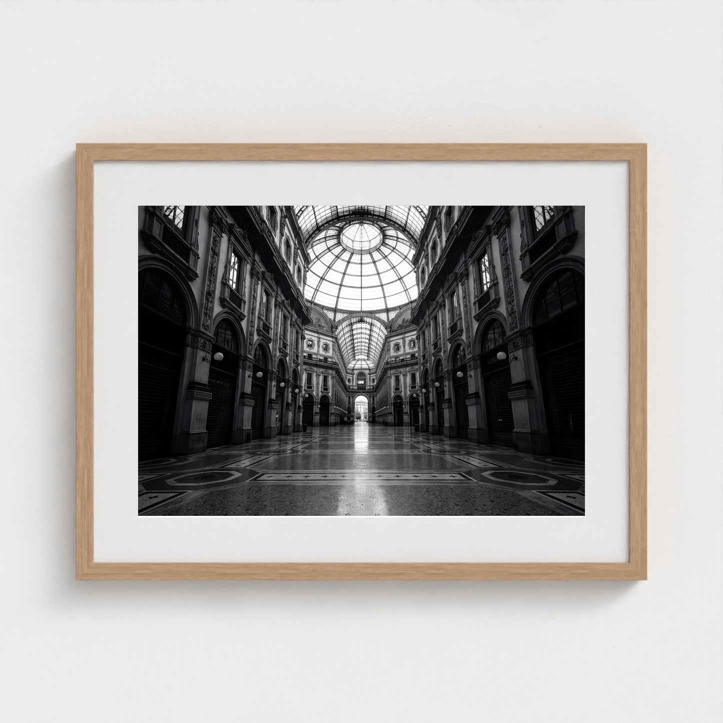 milan-galleria-empty 24x18 natural frame