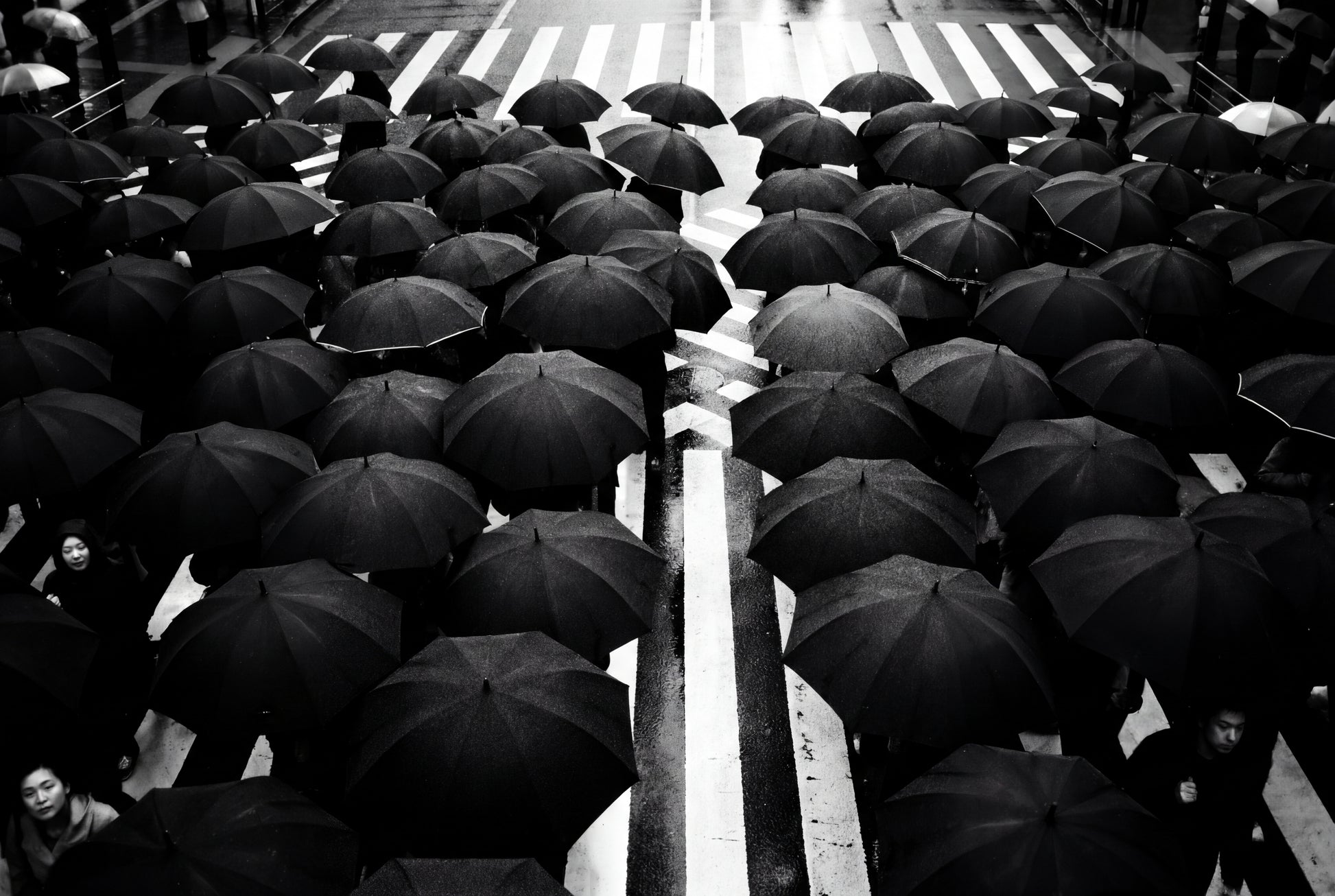 Raw unframed artwork — Tokyo Crossing Wall Art — Urban Photography Print — source 13238387573039