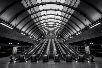 Raw unframed artwork — London Architecture Wall Art — Canary Wharf Photography — source 13238438887727