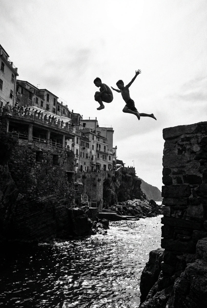 Raw unframed artwork — Bw Divers Amalfi — Fine Art Portrait Photography | Studio Stevie — source 13355477074223