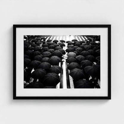 tokyo-umbrella-crossing 24x18 black frame