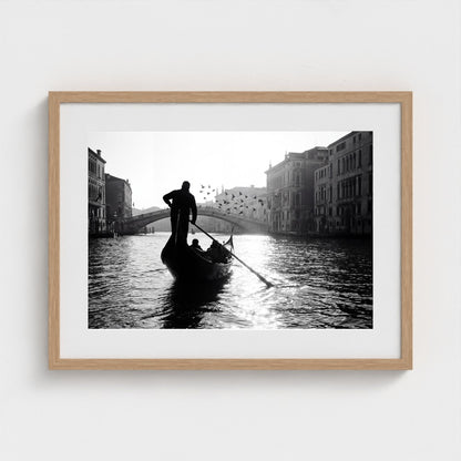 venice-gondolier-silhouette 24x18 natural frame