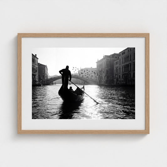 venice-gondolier-silhouette 24x18 natural frame