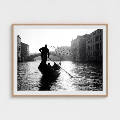 venice-gondolier-silhouette 48x36 natural frame